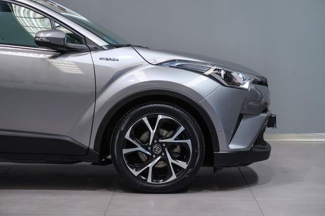 Toyota C-HR 1.8 125H ADVANCE 122CV