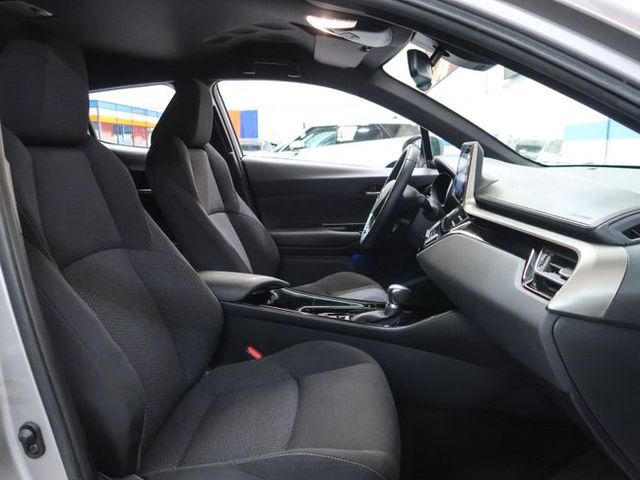 Toyota C-HR 1.8 125H ADVANCE 122CV