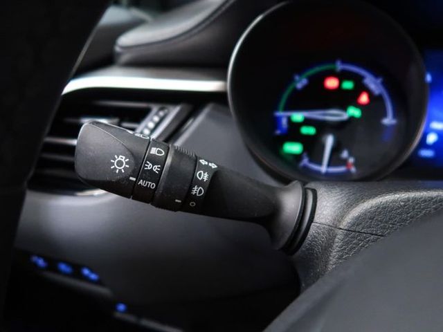 Toyota C-HR 1.8 125H ADVANCE 122CV