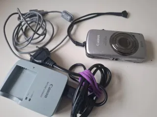 Cámara Canon Digital IXUS 200 IS Plata