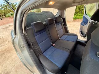 Peugeot 207 1.6 hdi 90 cv 5 puertas