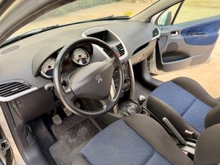 Peugeot 207 1.6 hdi 90 cv 5 puertas