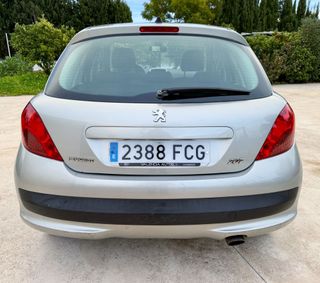 Peugeot 207 1.6 hdi 90 cv 5 puertas