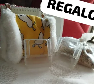 Jaula para pájaros con accesorios