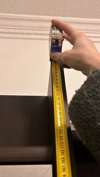 Estantería marrón hueco para TV