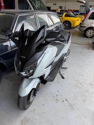 Honda Forza 125 Maxiscooter