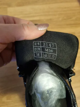 Scarpe con plateau nere e bianche