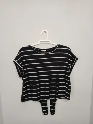 Camiseta mujer manga corta negra rayas blancas