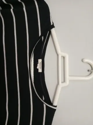 Camiseta mujer manga corta negra rayas blancas