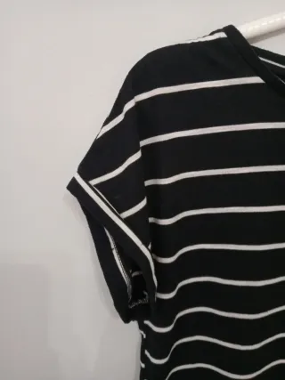 Camiseta mujer manga corta negra rayas blancas