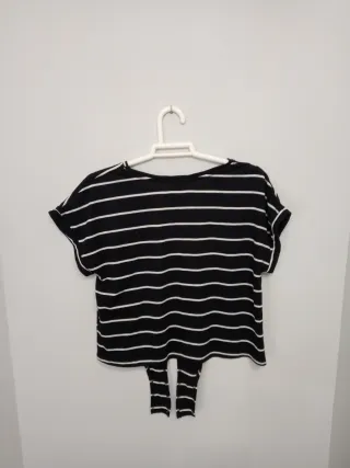 Camiseta mujer manga corta negra rayas blancas