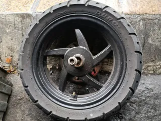 Rueda Delantera SYM 50-125 con Disco