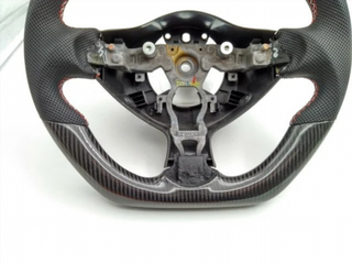 VOLANTE PERSONALIZADO CARBONO NISSAN Juke
