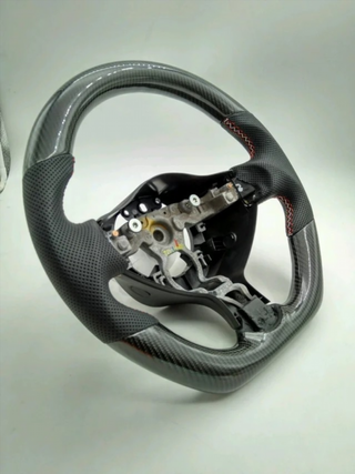 VOLANTE PERSONALIZADO CARBONO NISSAN Juke