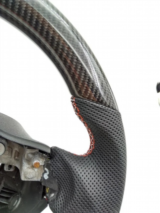 VOLANTE PERSONALIZADO CARBONO NISSAN Juke