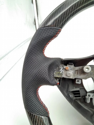 VOLANTE PERSONALIZADO CARBONO NISSAN Juke