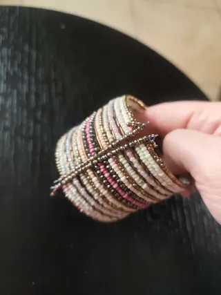 Braccialetto perline beige e rosa