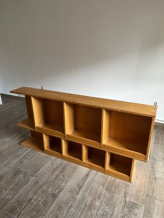 Estantería de madera modular