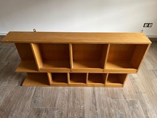 Estantería de madera modular