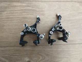 Puente de frenos Shimano BR-R561