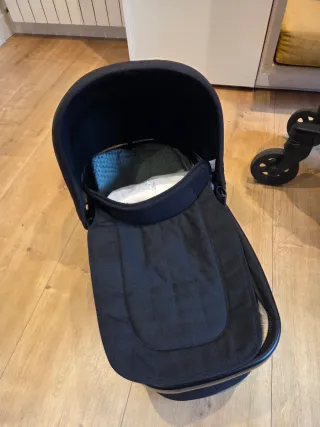 Carro Joolz hub  con capazo