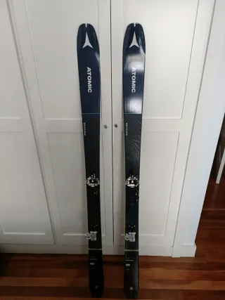 Esquís de travesía Atomic