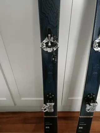 Esquís de travesía Atomic