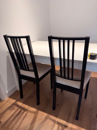 Mesa extensible comedor y 4 sillas