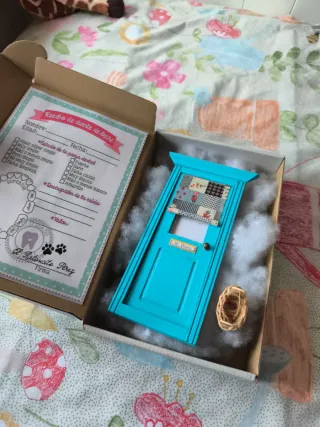 Puerta Ratoncito Pérez azul