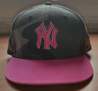 Gorra New York Yankees Camuflaje Rosa