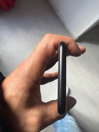 iPhone SE 2ª Gen Nero, senza graffi, senza urti