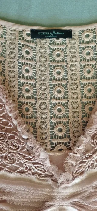 Vestido Guess encaje rosa