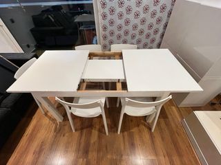 Mesa y 4 Sillas IKEA Blanca