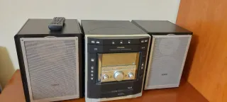 Cadena de música Philips RADIO/CD/ CASSETTE