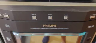 Cadena de música Philips RADIO/CD/ CASSETTE