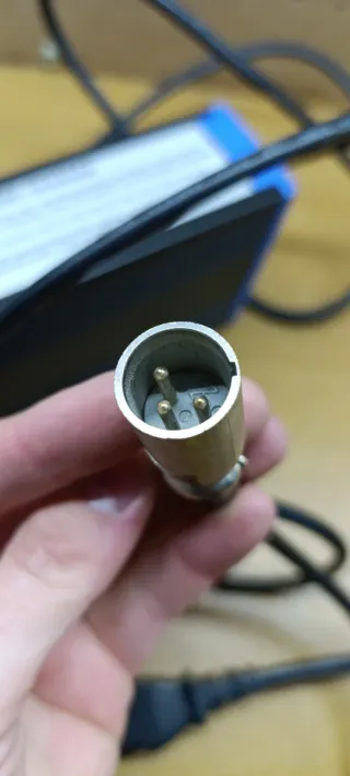 Cargador Invacare LEO