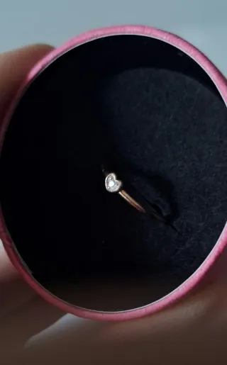 Anillo Pandora Oro Rosa 14K Corazón Circonita T54