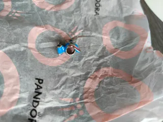 Charm Pandora Stitch Azul y Morado