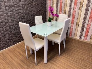 Juego de Comedor Mesa + 4 Sillas Polipiel NUEVO