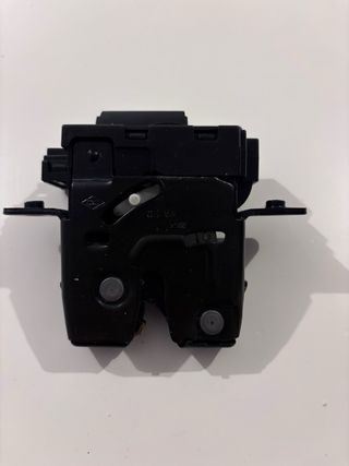 cierre maletero Nissan Micra 2007