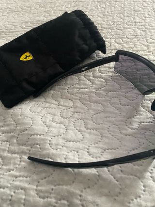 Gafas de Sol Ferrari Scuderia FZ6008U