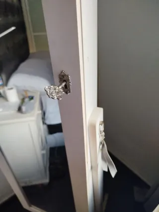 Armario Joyero con Espejo y pie