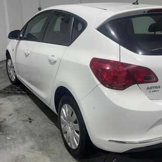 Opel Astra 2013