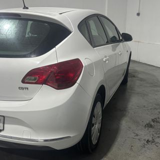 Opel Astra 2013
