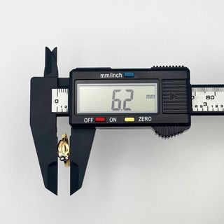 Anillo Oro Amarillo y Blanco 18K, 1.11gr T-10