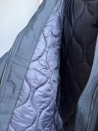 Parka Zara Negra con Capucha Talla M