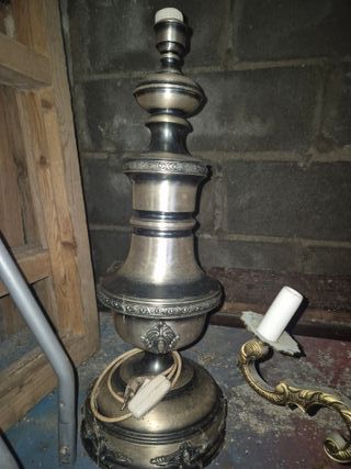 Pie de lámpara vintage metal plateado