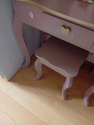 Vendo tocador para niñas