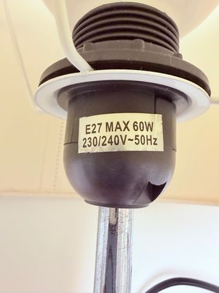 Lámpara de mesa Leroy Merlin Ancho 65/76