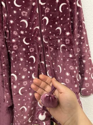 Pijama de terciopelo con lunas